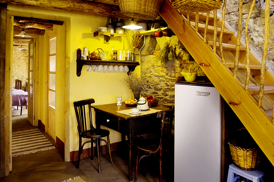 Small seating area by kitchen